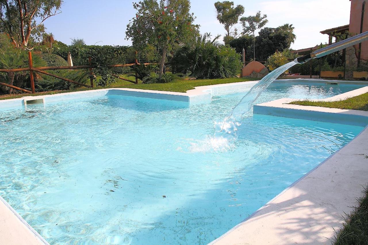 Villaggio Piscina Rei Monte Nai Bagian luar foto